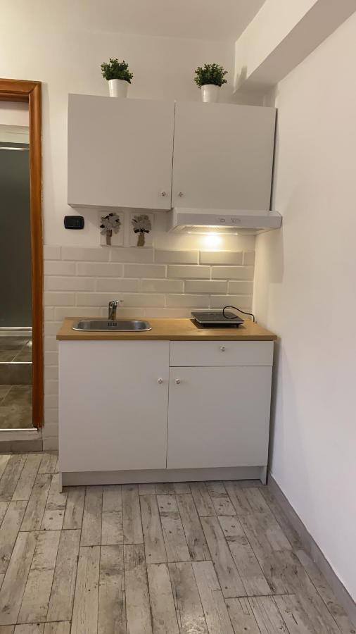 Апартаменты Tabor 2 Garden & Parking Неаполь Экстерьер фото